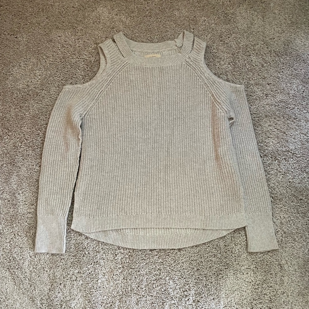 Hollister Open Shoulder Cut Out Cream Winter Knit Sweater Size S